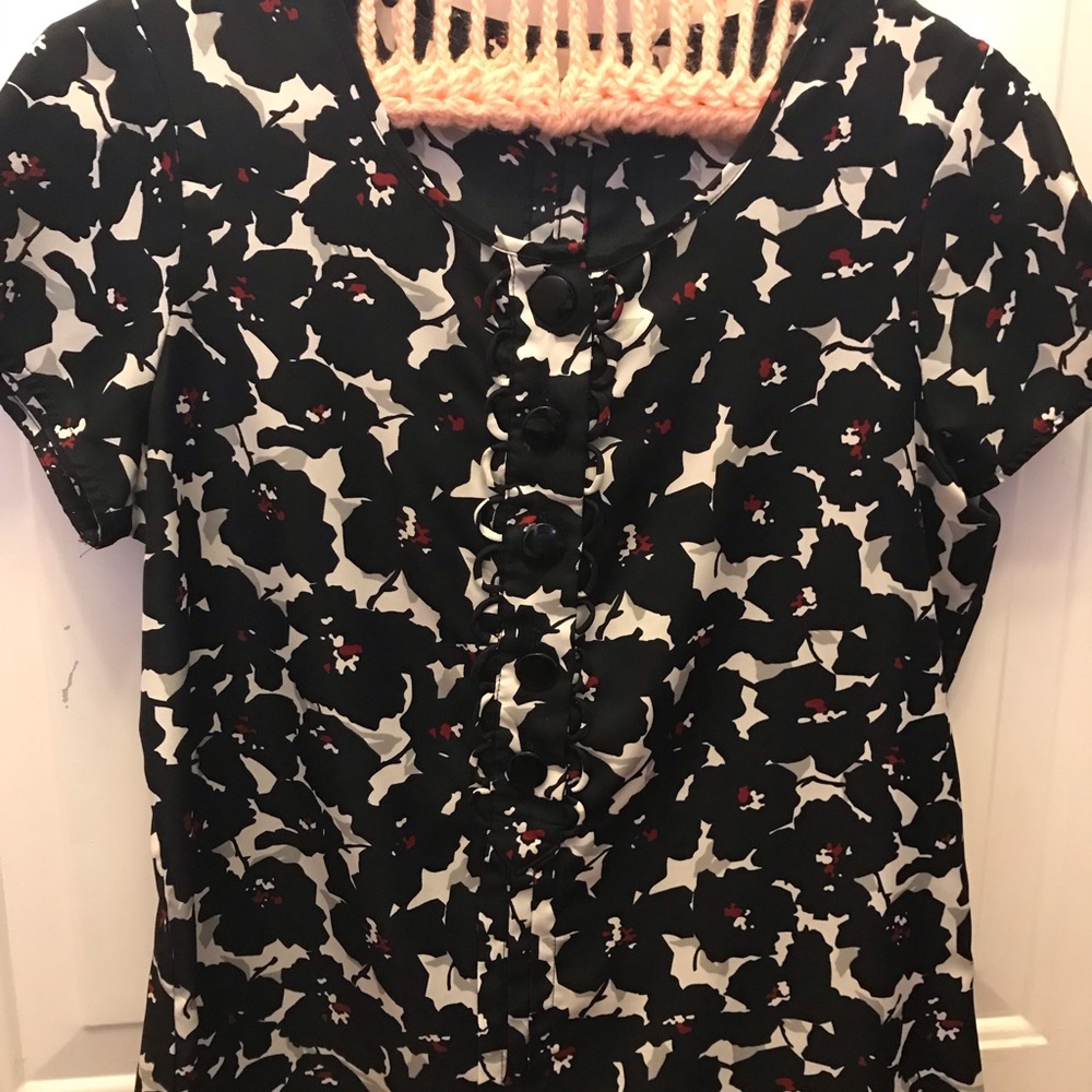 Merona Black and White shirt